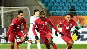 Lịch thi đấu bóng đá hôm nay 24/12: Oman vs Qatar, Kuwait vs UAE