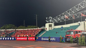 Độc Lạ AFF Cup 2024: Góc khán đài dành cho CĐV Singapore chỉ có một người