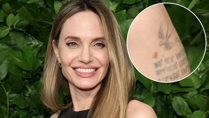 Angelina Jolie khoe hình xăm mới trên cánh tay mang ý nghĩa về sự gắn kết gia đình