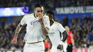 Joselu tỏa sáng với cú đúp, Real Madrid chiếm ngôi đầu bảng La Liga