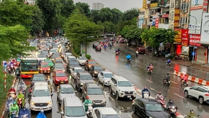 Thủ đô Hà Nội mưa rét trong ngày đầu tuần