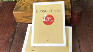 Nhà thơ Dương Kỳ Anh: 'Đi tìm chính mình' trong thơ ca