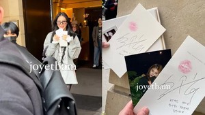 Fan mê mẩn lá thư viết tay niêm phong bằng nụ hôn của Han So Hee