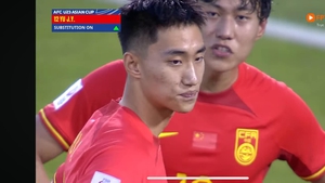 U23 Trung Quốc tung ‘bài tẩy’ khi cho thủ môn cao 2m vào đá tiền đạo cắm trước Nhật Bản