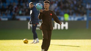 Đỗ Kim Phúc hiện thực hoá giấc mơ biểu diễn tại La Liga