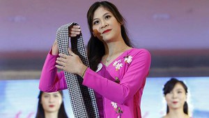 Ngôi sao bóng chuyền nữ duy nhất trong lịch sử Việt Nam từng bí mật làm đám cưới vừa được tôn vinh ở tuổi 31