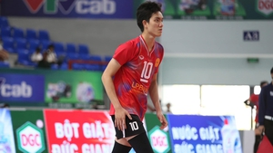 Tin nóng thể thao tối 3/4: Bích Tuyền quyết đấu với huyền thoại bóng chuyền nữ Thái Lan