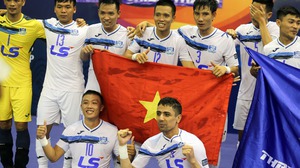 CLB Việt Nam thắng 7-3 nhà vô địch Iraq, giành thứ hạng lịch sử ở châu Á khiến AFC khen ngợi