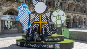 Xem EURO từ nước Đức: Munich tưng bừng chào mừng khai mạc