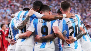 Messi 'mở tài khoản', Argentina giành vé vào chung kết Copa America 2024
