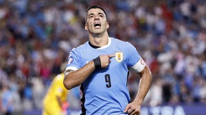 Uruguay giành hạng 3 Copa America 2024: Món quà của Luis Suarez