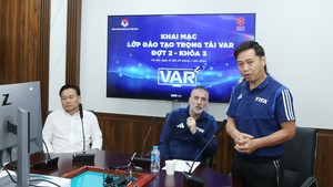 Khai mạc lớp đào tạo trọng tài VAR khóa 3