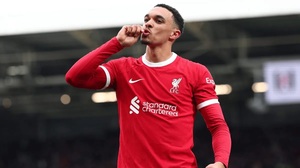 Cabin BLV: Alexander-Arnold nên trở về đá hậu vệ phải ở Liverpool