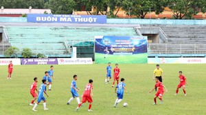 Giải BĐ Thiếu niên U13 toàn quốc 2024: Chủ nhà Đăk Lăk thắng trận ra quân