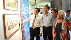 Lễ hội Vì hòa bình 2024: Những bức tranh nối liền quá khứ, hiện tại và tương lai
