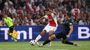 Lịch thi đấu bóng đá hôm nay 1/8: Trực tiếp Ajax đá cúp C2 