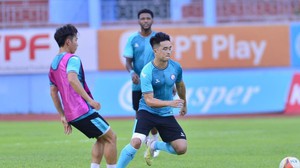 Tin nóng thể thao tối 12/8: CLB Việt Nam lý giải vụ bị cầu thủ kiện lên FIFA, MU sắp có trung vệ 0 đồng