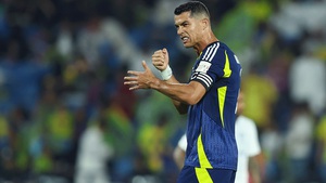 Ronaldo bực mình, chỉ trích đồng đội tại Al Nassr