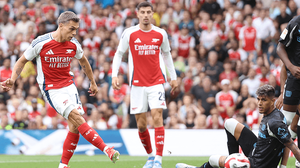 Tin nóng thể thao sáng 8/8: Arsenal thị uy sức mạnh trước nhà vô địch Đức, Thái Lan giành HCV đầu tiên tại Olympic 2024