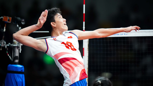 Bích Tuyền nhận vinh dự đặc biệt khi đang tập luyện ở Thái Lan, là người duy nhất của bóng chuyền Việt Nam đạt kỳ tích 