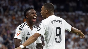 Real Madrid thăng hoa với điệu rock Vinicius