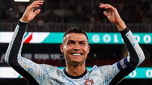 Những sự thật thú vị đằng sau kỷ lục 900 bàn thắng của Ronaldo