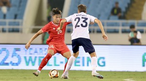 ĐT Việt Nam gặp Thái Lan: Chờ ông Kim Sang Sik 'dụng binh'