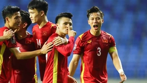 ĐT Việt Nam thắng 4-0 Indonesia tại SVĐ Mỹ Đình, xuất sắc giành ngôi đầu vòng loại World Cup