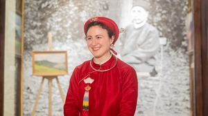 TS Amandine Dabat, hậu duệ vua Hàm Nghi: "Khám phá quê hương tổ tiên là một trải nghiệm rất xúc động!"