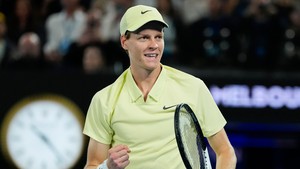 Thắng thuyết phục Zverev, Jannik Sinner bảo vệ thành công ngôi vô địch Australia Open 2025