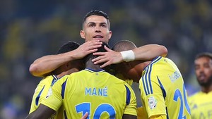 Ronaldo mở tài khoản đầu tiên trong năm 2025, giúp Al Nassr thắng ngược dòng ấn tượng