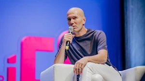 Zinedine Zidane tiết lộ đội bóng muốn dẫn dắt, xác định luôn thời điểm