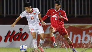 HLV Kim Sang Sik: ‘Hiệp 2 nhiều cầu thủ Việt Nam đã xuống sức’