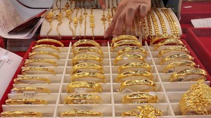 Giá vàng miếng sáng 22/10 giảm 4 triệu đồng/lượng