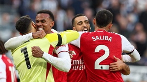 Arsenal: Thủ chắc nhưng phải vô địch