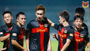 Lịch thi đấu bóng đá hôm nay 1/11: Ninh Bình tiếp mạch chiến thắng?