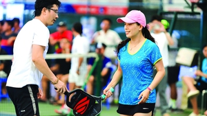 Cảnh báo tình trạng cán bộ, viên chức nghỉ làm đi chơi pickleball