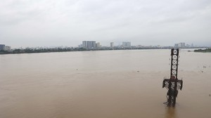 Hà Nội báo động mực nước tại một số sông lên nhanh, kịp thời ứng phó mọi tình huống