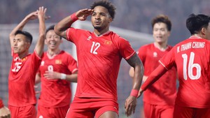 HLV Kim Sang Sik gọi Xuân Son lên đội tuyển Việt Nam