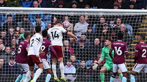 Gyokeres và Rice ghi bàn, Arsenal đi vào lịch sử Premier League nhờ phạt góc