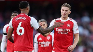 Siêu máy tính dự đoán cuộc đua vô địch Ngoại hạng Anh sau khi Arsenal mất điểm, Man City đè bẹp Liverpool