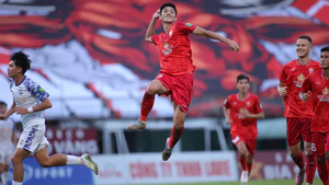 Cựu tuyển thủ U23 lứa Thường Châu vướng nhiều bê bối vừa ghi bàn trở lại sau 5 năm