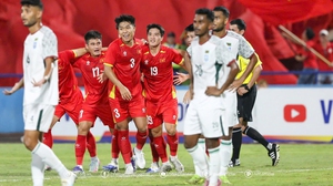 Truyền thông Trung Quốc nhận định chiến thuật của U22 Việt Nam, nói sự thật về cầu thủ cao 1m96 vừa ghi bàn cho HAGL