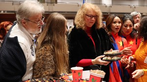 Việt Nam gây ấn tượng tại Hội chợ Từ thiện quốc tế 2025