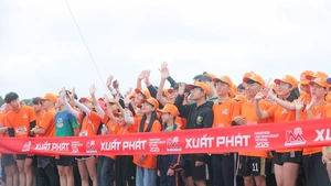 Hàng nghìn bước chân khai mở Giải Marathon mở rộng 2025: Sáng bừng đường chạy 'Mỗi bước chân – Một ước mơ' tại Lâm Đồng