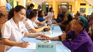 Nghị quyết 72-NQ/TW: Giúp người cao tuổi sống khỏe và yên tâm tận hưởng tuổi già