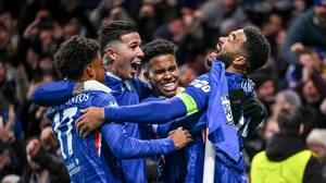 Thắng Barca 3-0, Chelsea này quá dữ dội