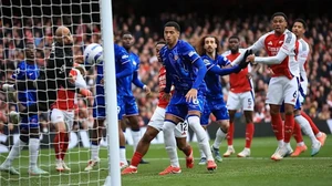 Chelsea có đủ tầm chặn đứng Arsenal?