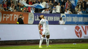 Chỉ Xuân Son mới cứu được 'con tàu đắm' Nam Định