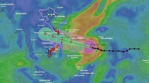 Bão số 13: Cách Trường Sa khoảng 300km về phía Đông Đông Bắc